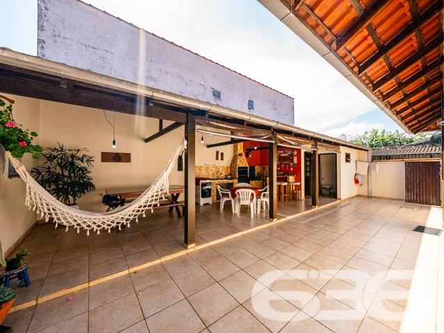 Descubra a Residência dos Sonhos em Joinville!
Ap