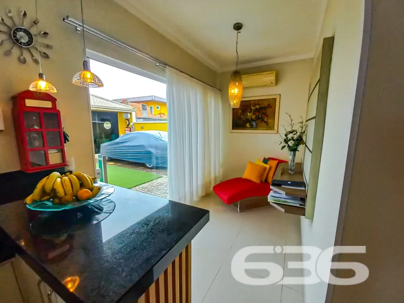 Residência Térrea com Piscina, Área de Festas e Qu