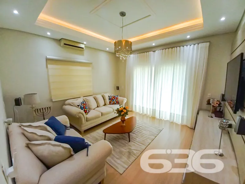 Residência Térrea com Piscina, Área de Festas e Qu