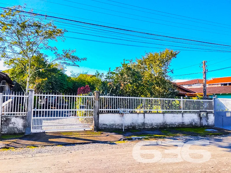 Casa à venda no Itinga, Joinville | 2 quartos (1 s