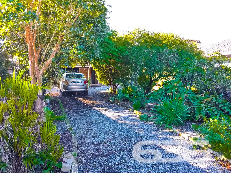 Casa à venda no Itinga, Joinville | 2 quartos (1 s
