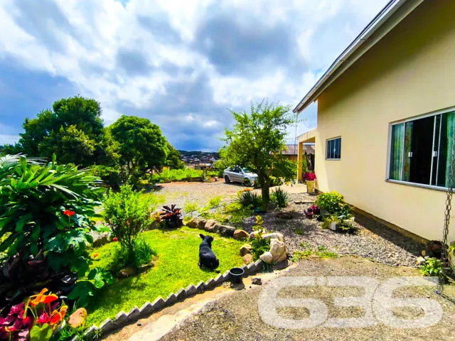 Descubra a excelĂȘncia em moradia com esta ampla re