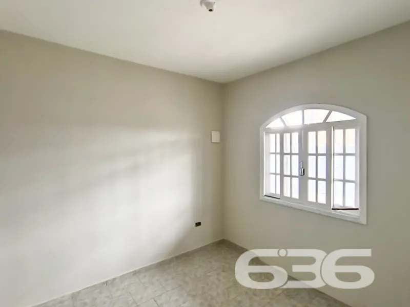 Oportunidade para sair do aluguel com espaço, conf