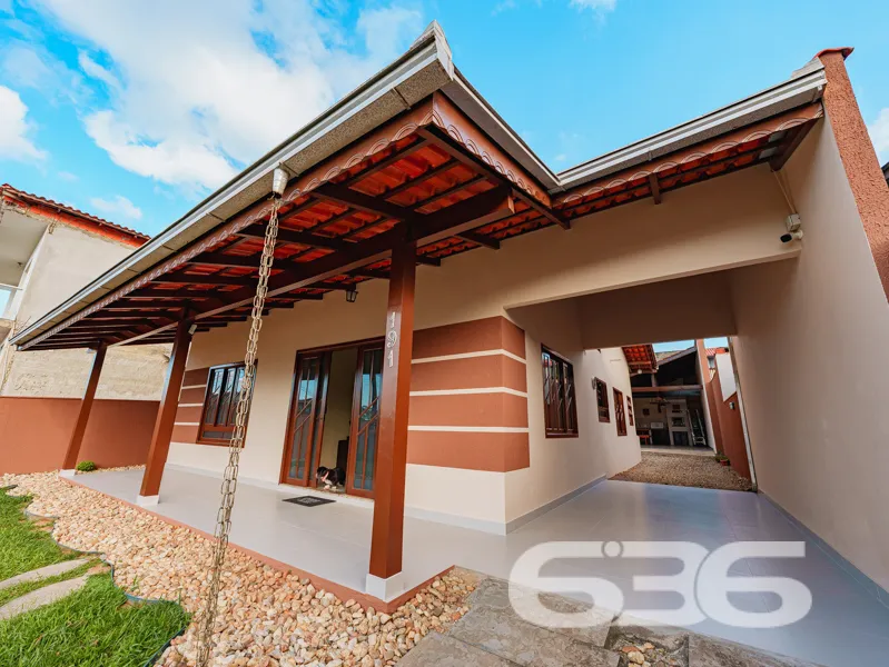 Casa à venda no bairro João Costa, Joinville | 3 q