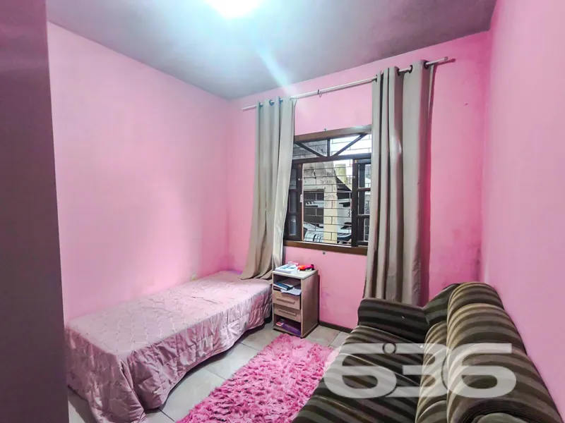 Residência térrea com terreno amplo à venda no Par