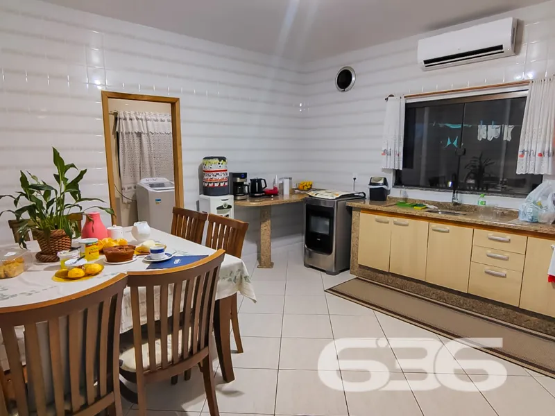 Casa à venda no bairro Nova Brasília, Joinville | 