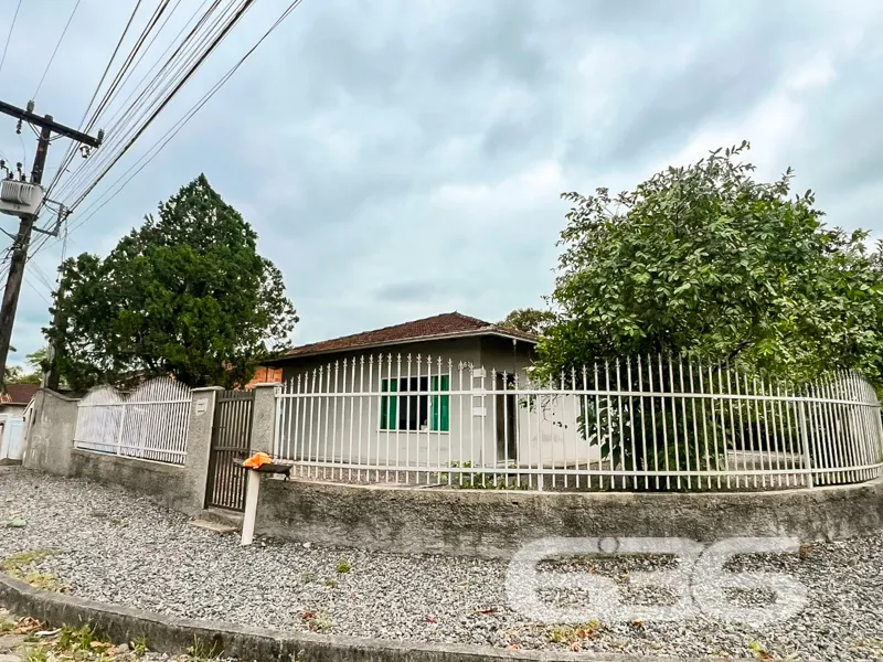 Casa à venda no bairro Nova Brasília, Joinville | 