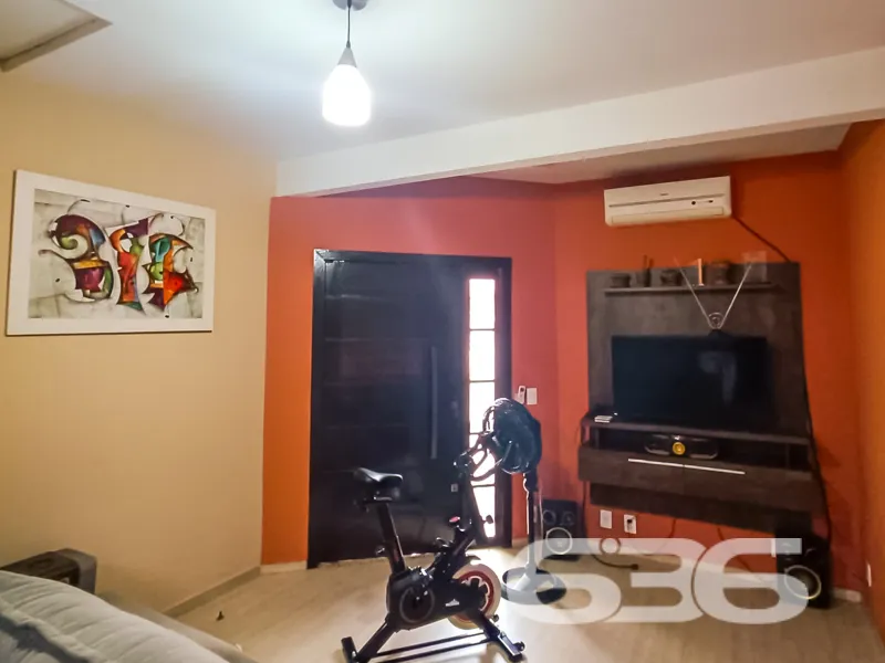 Casa à venda no bairro Espinheiros, Joinville | 4 