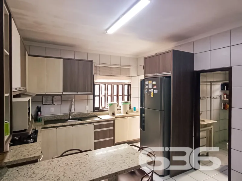 Casa à venda no bairro Espinheiros, Joinville | 4 