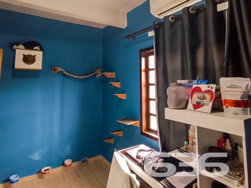 Casa à venda no bairro Espinheiros, Joinville | 4 