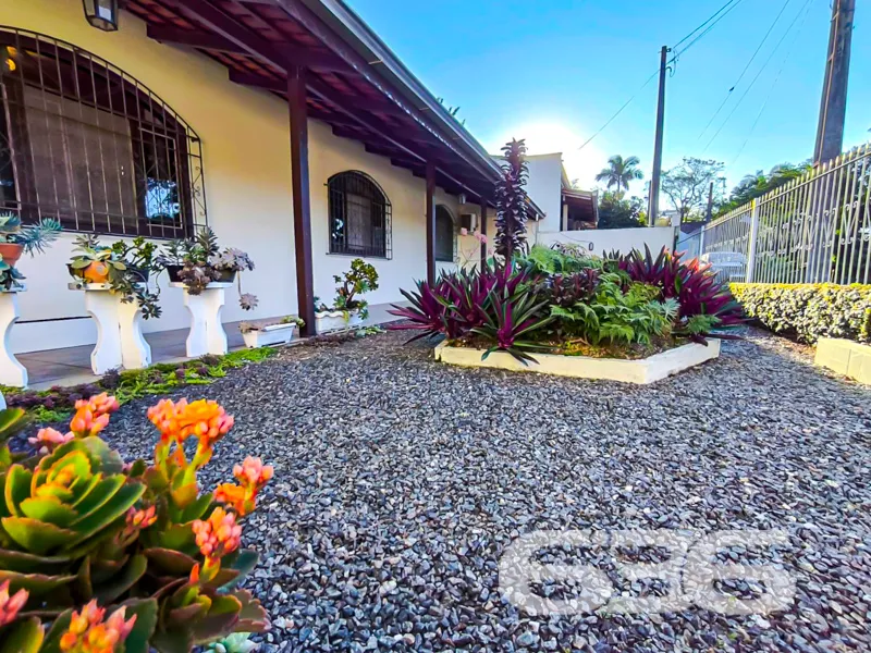 Seu novo lar espera por você no coração do bairro