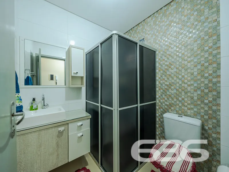 Encante-se com este Magnífico Imóvel no Coração de