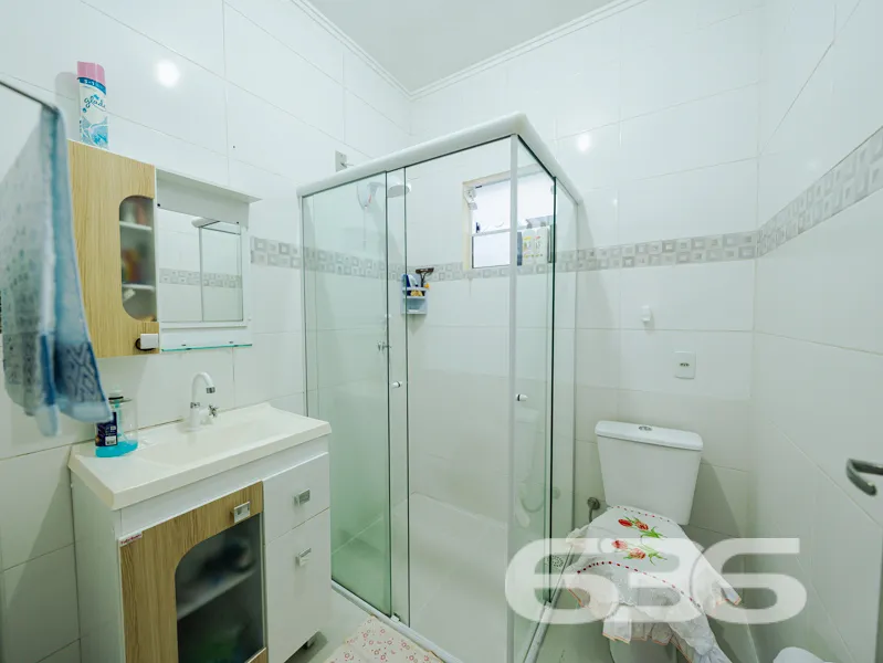 Encante-se com este Magnífico Imóvel no Coração de