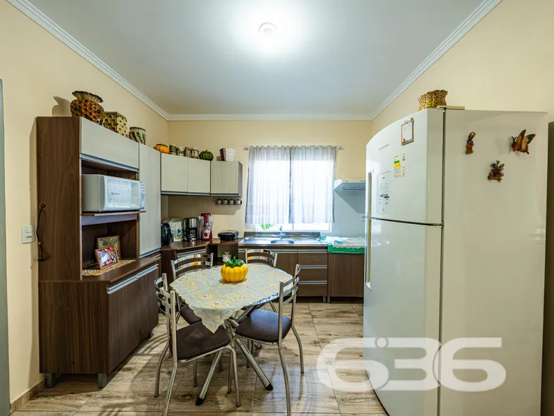 Encante-se com este Magnífico Imóvel no Coração de