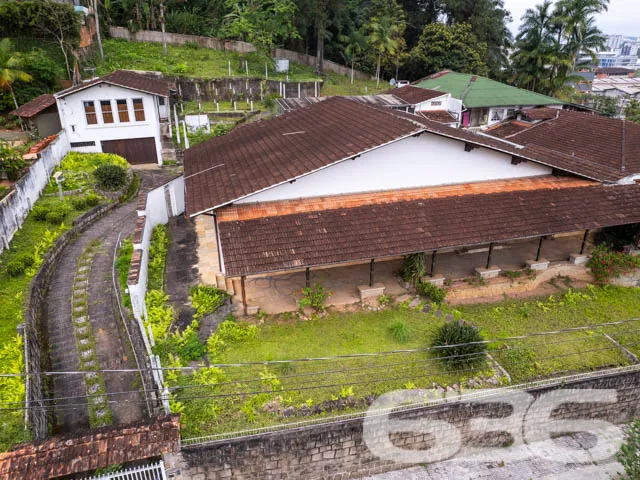 TERRENO AMPLO NO BAIRRO SAGUAÇU: O INVESTIMENTO PE