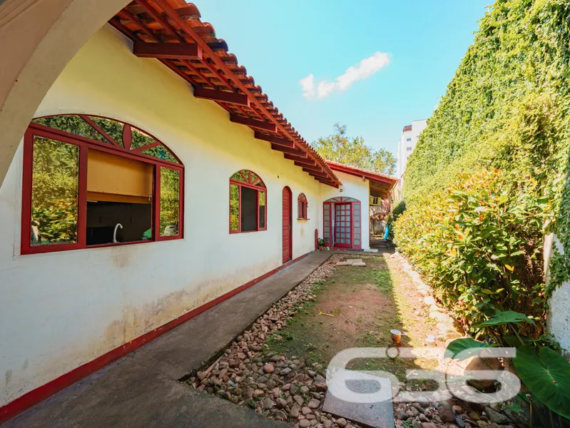 Casa à venda no bairro Santo Antônio, em Joinville