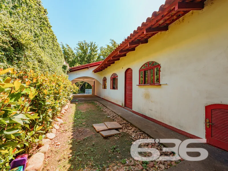 Casa à venda no bairro Santo Antônio, em Joinville