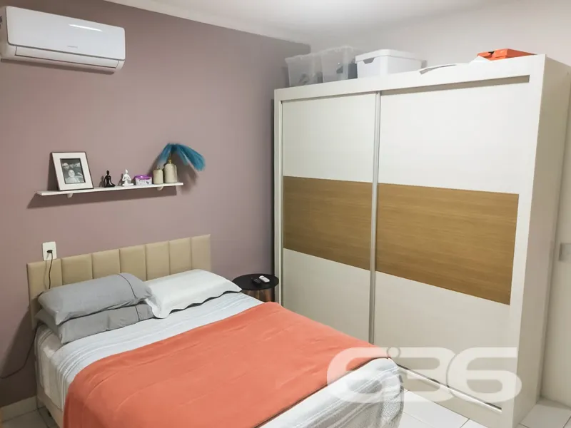 Casa à venda no bairro Santo Antônio em Joinville.