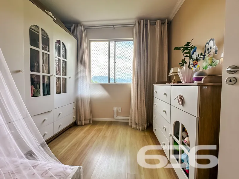 Apartamento à venda no bairro Vila Nova, Joinville