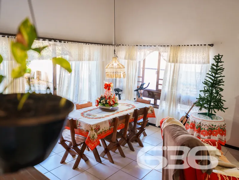 RESIDÊNCIA DE ALTO PADRÃO COM 2 SUÍTES + 2 QUARTOS