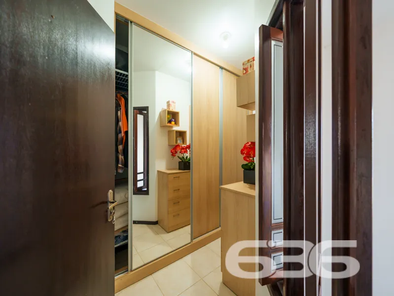 RESIDÊNCIA DE ALTO PADRÃO COM 2 SUÍTES + 2 QUARTOS