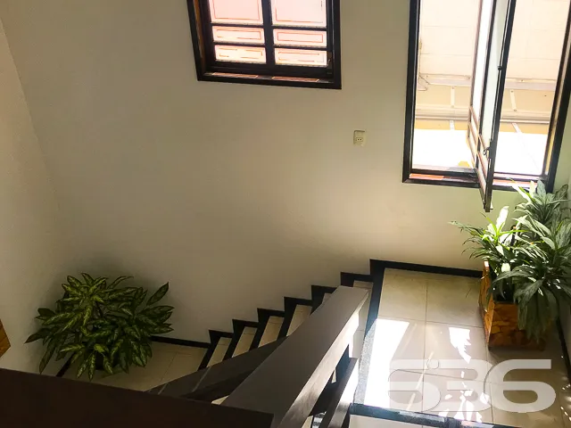 RESIDĂNCIA DE ALTO PADRĂO COM 2 SUĂTES + 2 QUARTOS