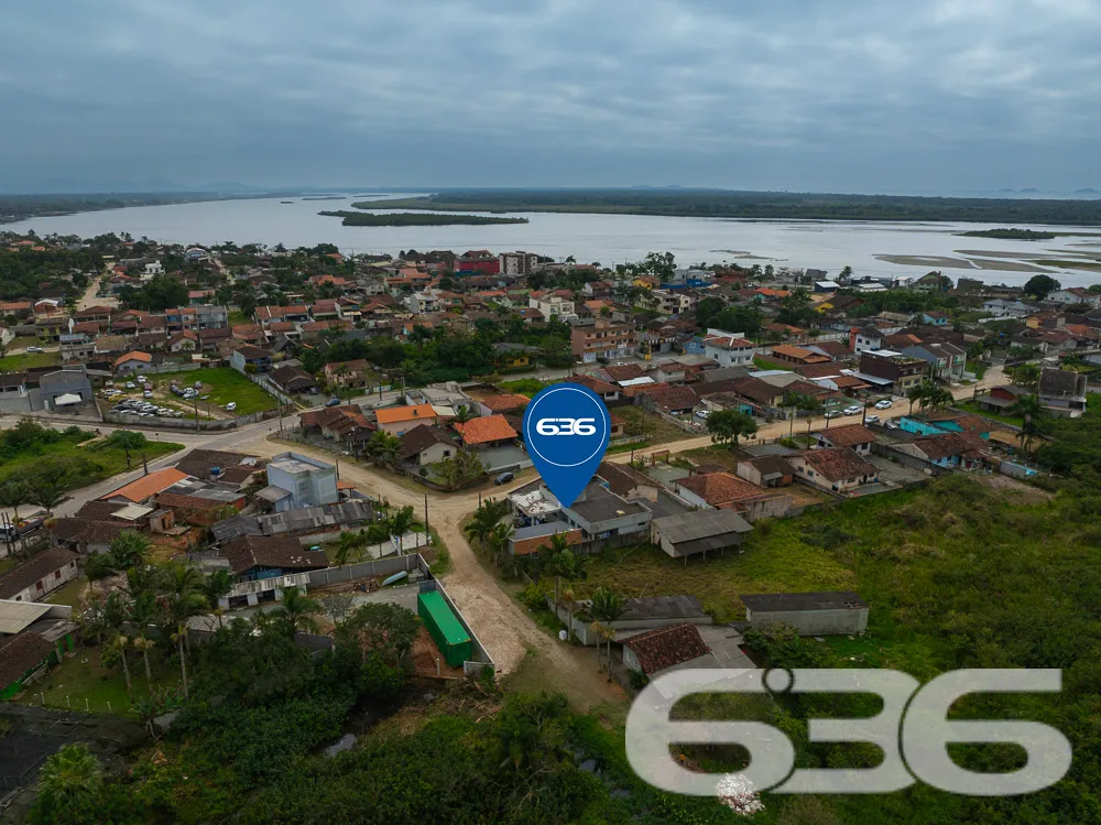 Se você busca casa à venda no bairro Costeira, Bal