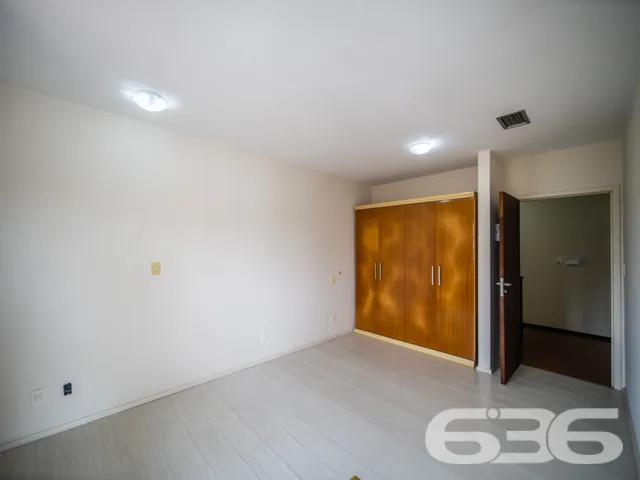 LINDO SOBRADO COM 3 QUARTOS NO BAIRRO SANTO ANTÔNI