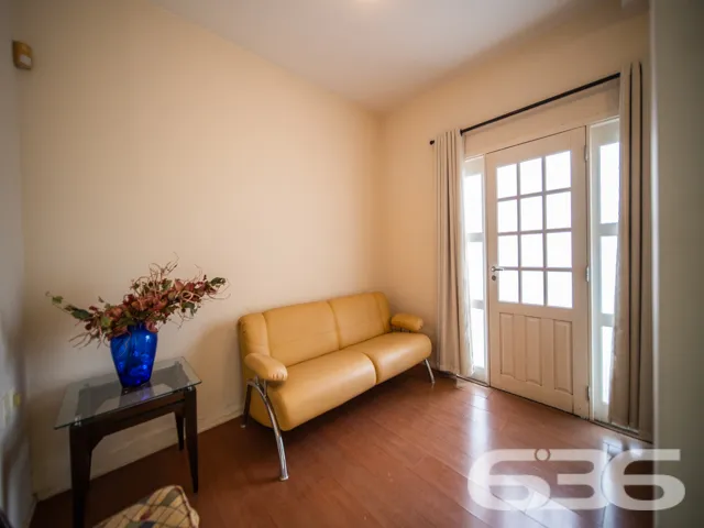 LINDO SOBRADO COM 3 QUARTOS NO BAIRRO SANTO ANTÔNI