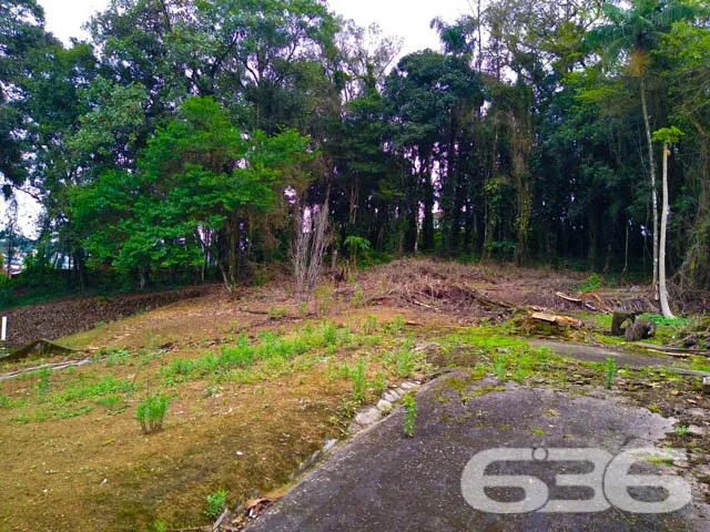 OPORTUNIDADE DE  TERRENO, NO BAIRRO BOM RETIRO, EM