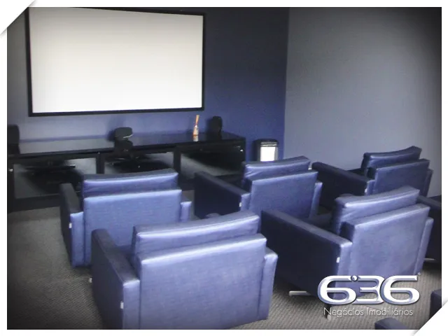 COBERTURA PLANA COM 1 SUÍTE E 2 QUARTOS NO BAIRRO 