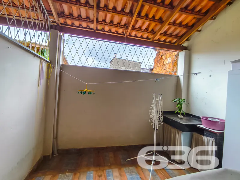 Sobrado à venda no bairro Aventureiro em Joinville