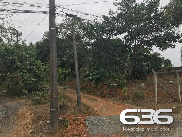TERRENO DE 1.878M² COM LOCALIZAÇÃO ESTRATÉGICA EM