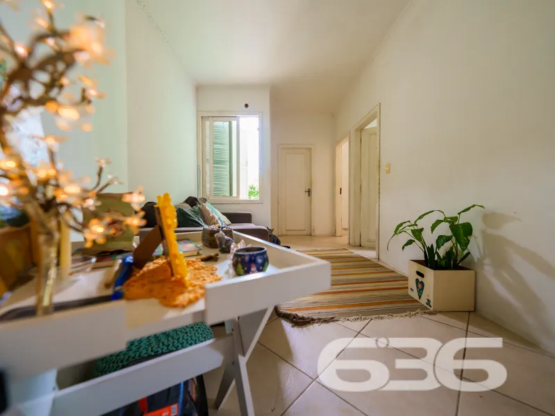 Casa à venda no bairro América em Joinville, com t