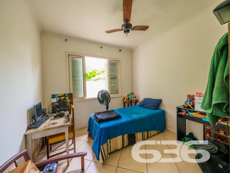 Casa à venda no bairro América em Joinville, com t