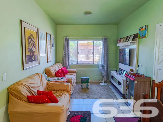 Descubra um lar espaçoso e convidativo, ideal para