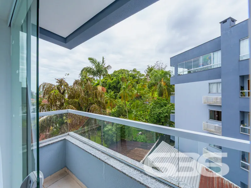 Apartamento à venda no Saguaçu, Joinville/SC, com 