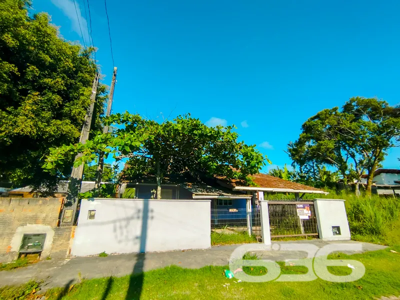 Casa à venda no bairro Pinheiros em Balneário Barr