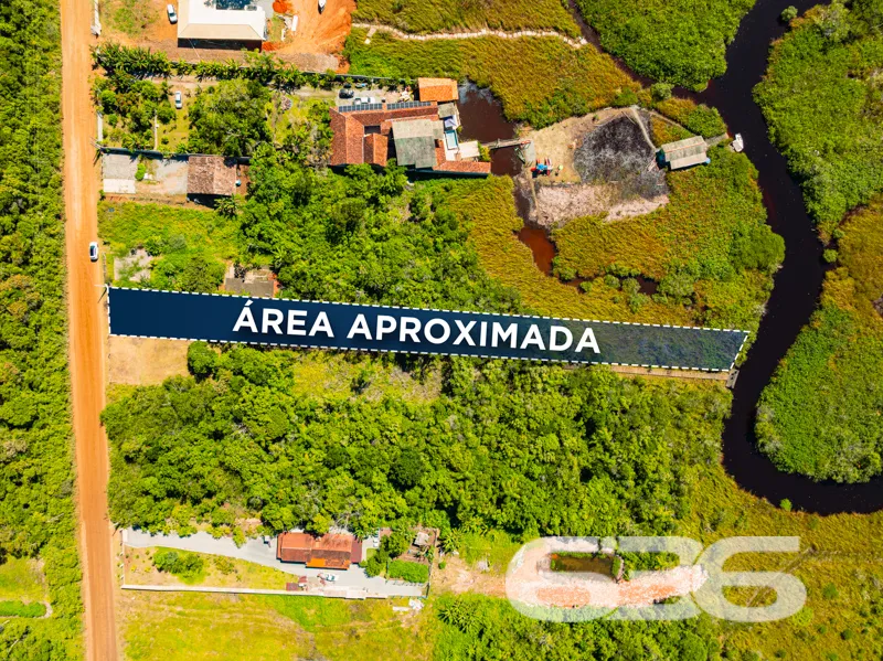 ÓTIMO TERRENO COM FUNDOS PARA O RIO VERMELHO À VEN