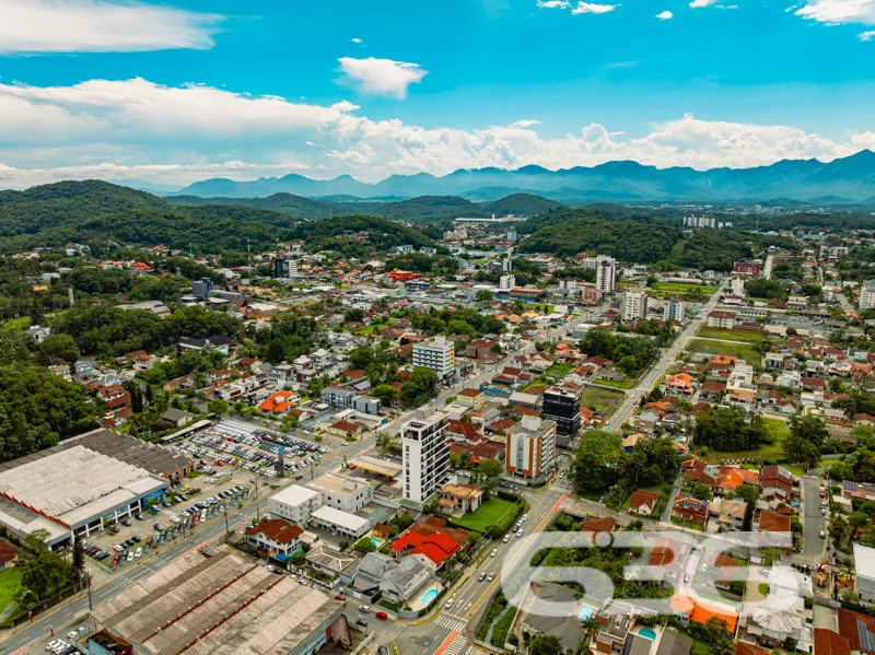 Cobertura plana à venda no bairro América, Joinvil