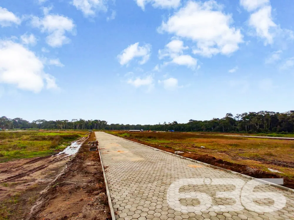 TERRENO EM CONDOMÍNIO RESIDENCIAL NA PRAIA DO ERVI
