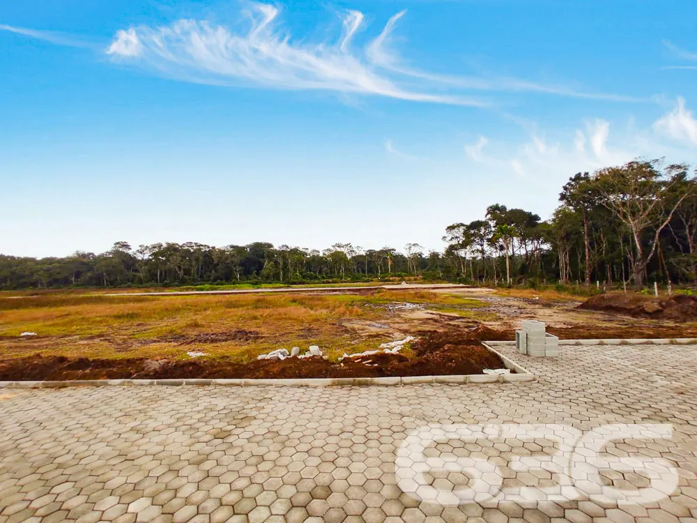 TERRENO EM CONDOMÍNIO RESIDENCIAL NA PRAIA DO ERVI