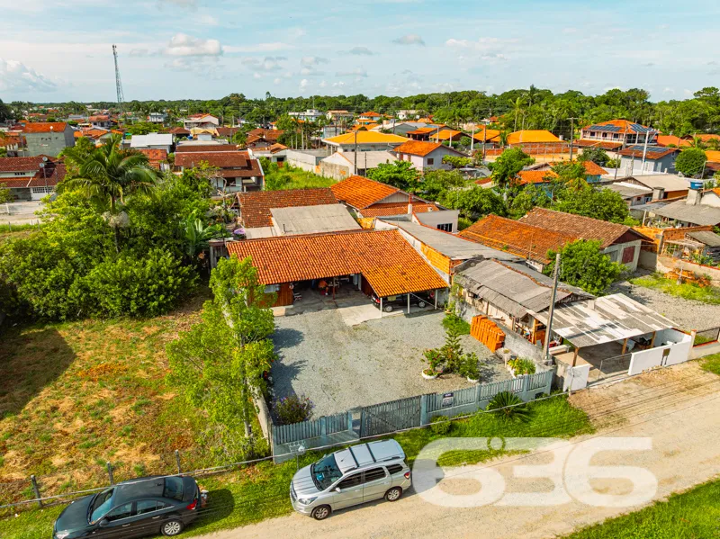 Casa à venda no bairro Pinheiros, Balneário Barra 
