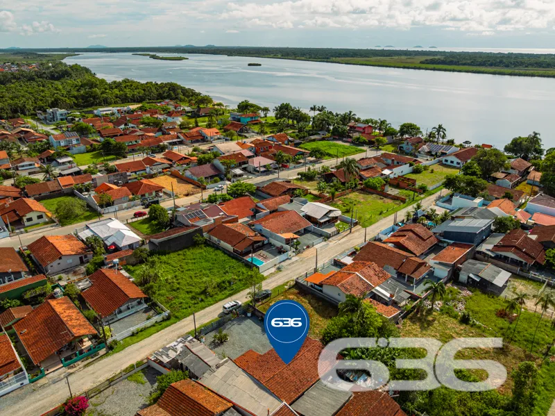 Casa à venda no bairro Pinheiros, Balneário Barra 