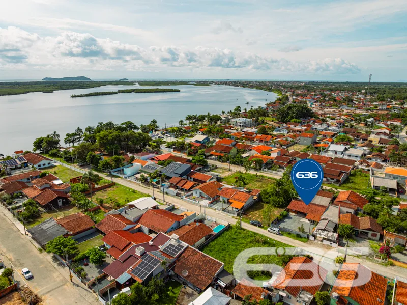 Casa à venda no bairro Pinheiros, Balneário Barra 
