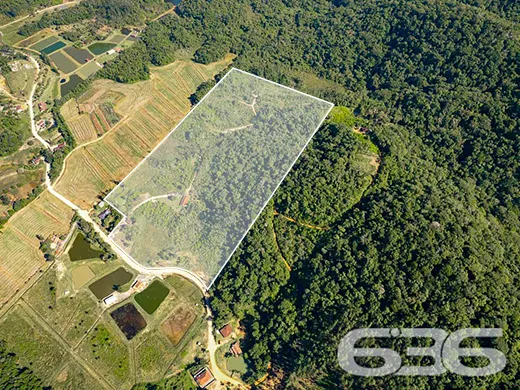 VENDE-SE AMPLA CHÁCARA EM SÃO FRANCISCO DO SUL!
I