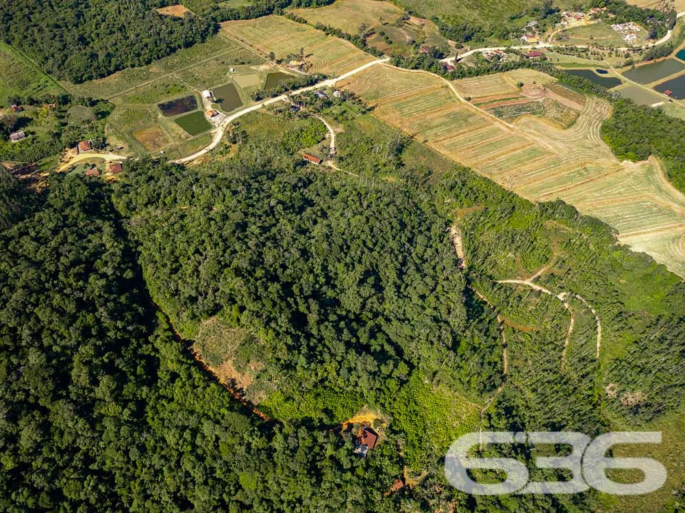 VENDE-SE AMPLA CHÁCARA EM SÃO FRANCISCO DO SUL!
I