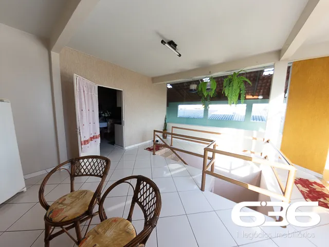 Sobrado à venda no bairro Guanabara em Joinville.