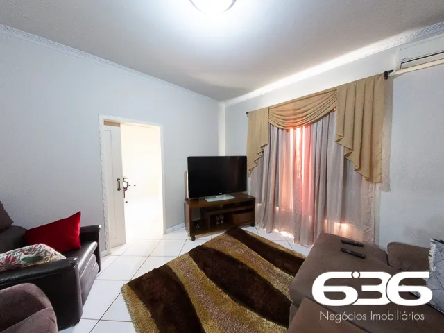 Sobrado à venda no bairro Guanabara em Joinville.