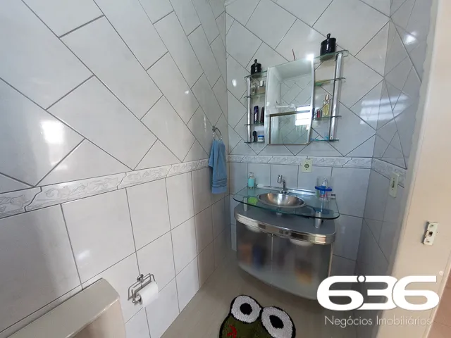 Sobrado à venda no bairro Guanabara em Joinville.